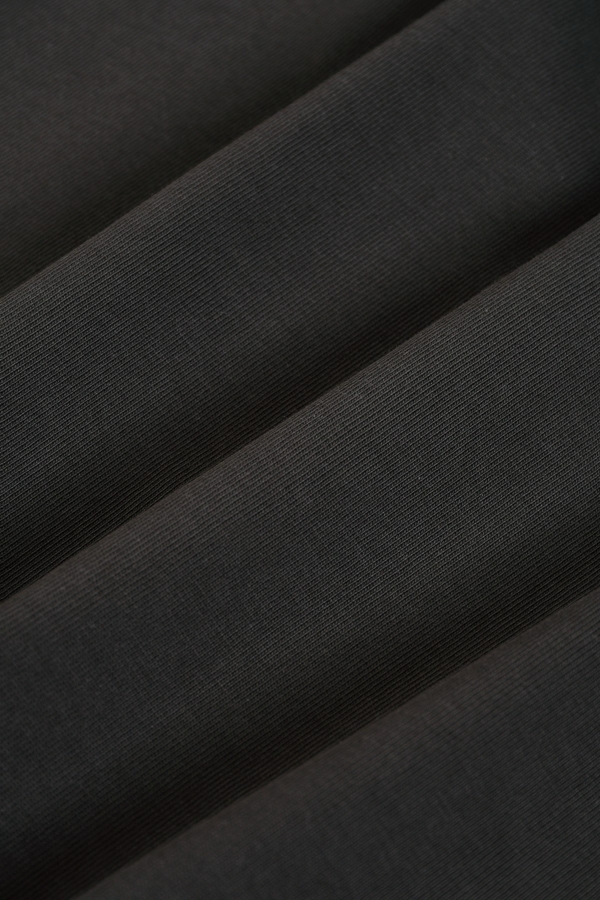 ブランドTシャツ着用イメージ